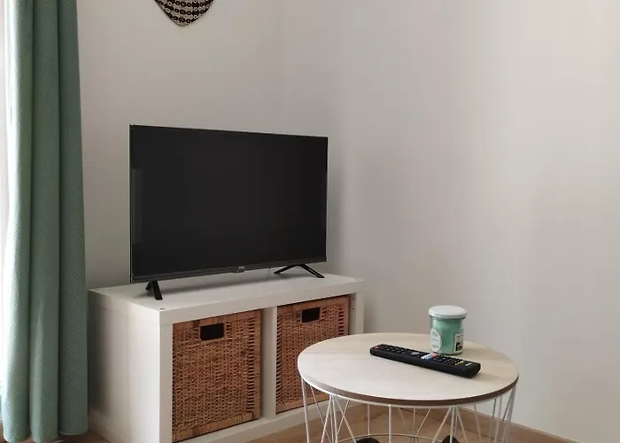 شقة Climatise Et Spacieux Situe Pres Des Parcs *